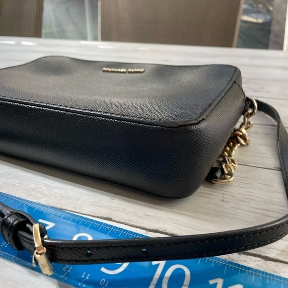 Michael Kors Cross-Body Bag Purse Jet Set - Picture 8 of 11